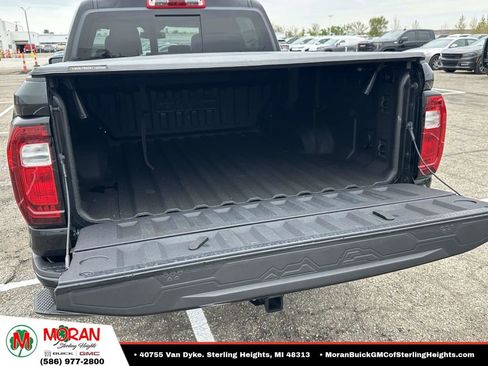 Certified 2024 GMC Canyon AT4 w/ AT4 Premium Package AWD/4WD image 11