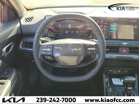 New 2026 Kia K4 EX FWD image 17
