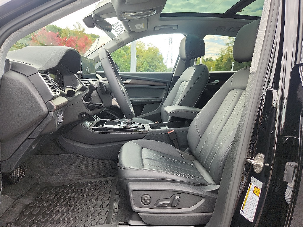 Used 2024 Audi Q5 Premium Plus AWD/4WD image 19
