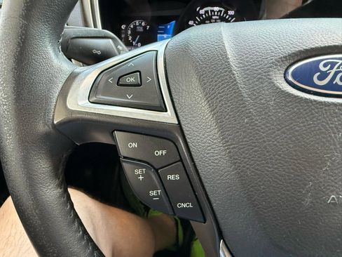 Used 2013 Ford Fusion SE FWD image 21