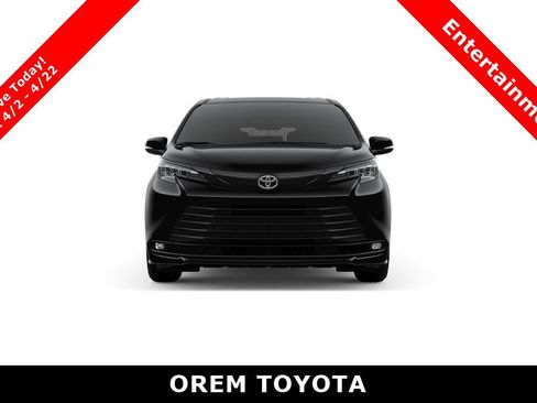 New 2026 Toyota Sienna XLE Woodland Edition image 17