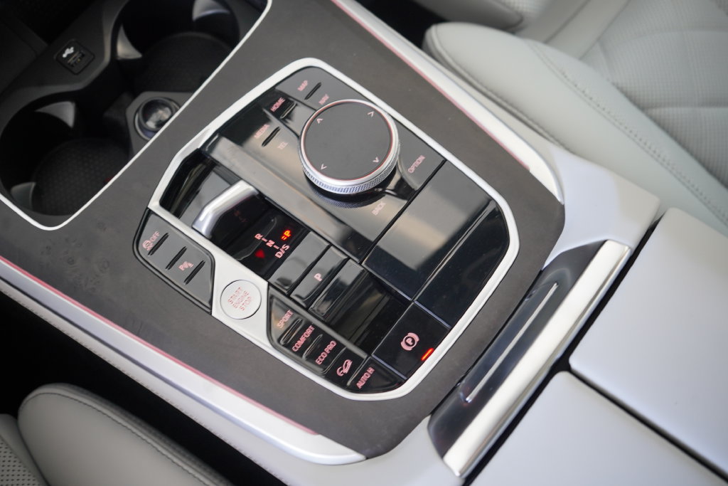 Used 2026 BMW X5 xDrive40i AWD/4WD image 19