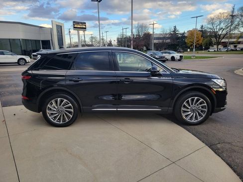 Certified 2024 Lincoln Corsair Reserve w/ Equipment Group 201A image 3