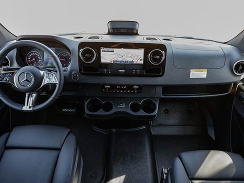New 2026 Mercedes-Benz Sprinter 2500 image 10