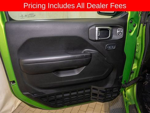 Used 2019 Jeep Wrangler Rubicon AWD/4WD image 11