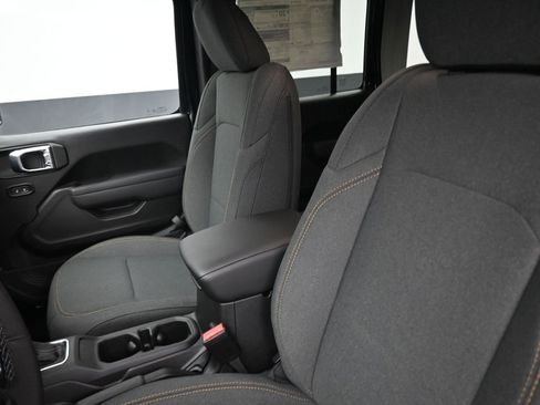 New 2025 Jeep Wrangler Sport S image 31