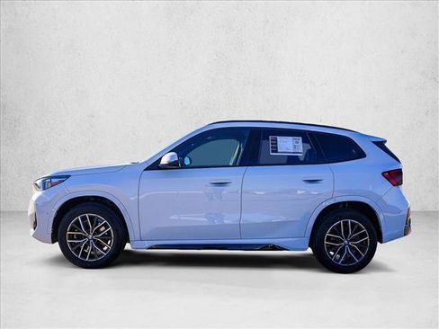 Used 2025 BMW X1 xDrive28i image 8
