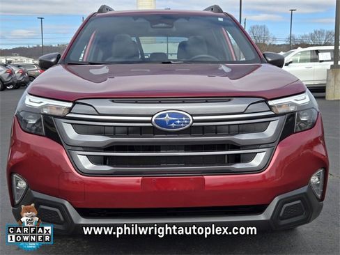 Used 2025 Subaru Forester Premium image 8