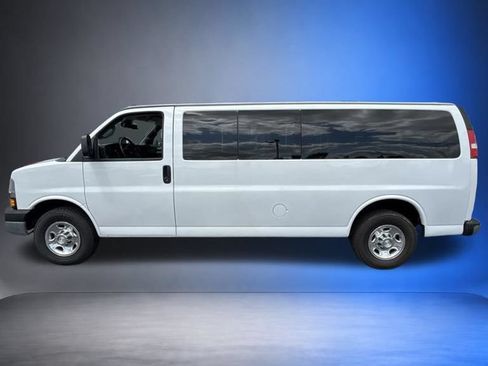Used 2019 Chevrolet Express 3500 LT w/ LT Preferred Equipment Group RWD image 3