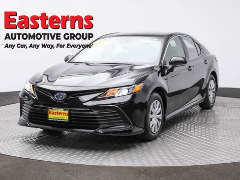 Used 2024 Toyota Camry LE image 1
