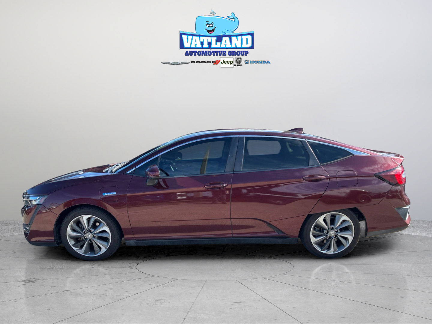 Used 2018 Honda Clarity Touring image 2