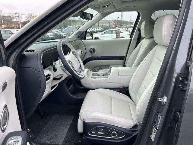 New 2026 Hyundai Palisade Calligraphy AWD/4WD image 6