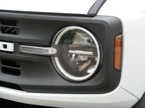 Used 2024 Ford Bronco Black Diamond AWD/4WD image 16