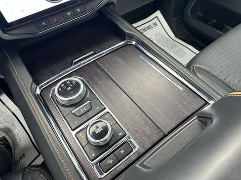 Used 2023 Ford Expedition Platinum AWD/4WD image 73