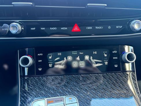 New 2026 Genesis GV70 3.5T Sport Prestige AWD/4WD image 17