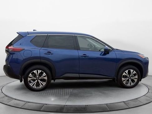 Used 2023 Nissan Rogue SV w/ SV Premium B Package AWD/4WD image 2