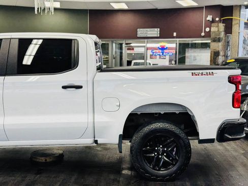 Used 2023 Chevrolet Silverado 1500 Custom Trail Boss AWD/4WD image 16