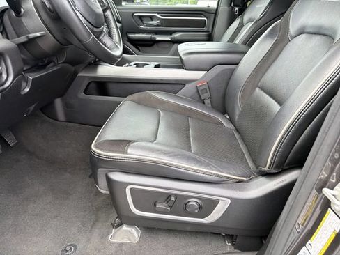 Used 2024 RAM 1500 Laramie RWD image 31