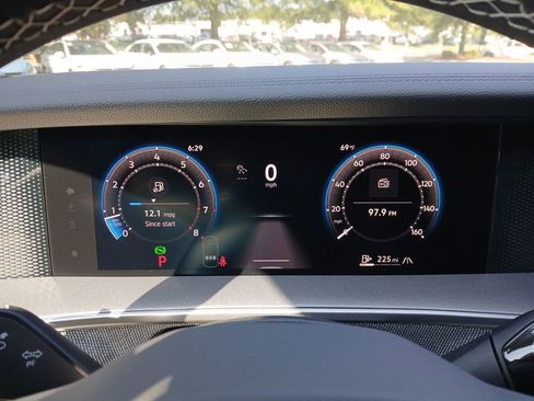 New 2025 Volkswagen Tiguan S image 15