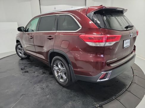 Used 2018 Toyota Highlander Limited image 6