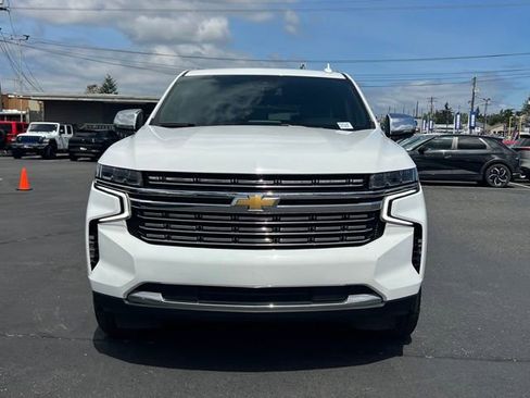 Used 2023 Chevrolet Suburban Premier RWD image 4