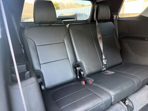Used 2019 Chevrolet Traverse LT w/ LT Premium Package AWD/4WD image 30