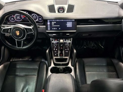 Used 2019 Porsche Cayenne AWD/4WD image 17