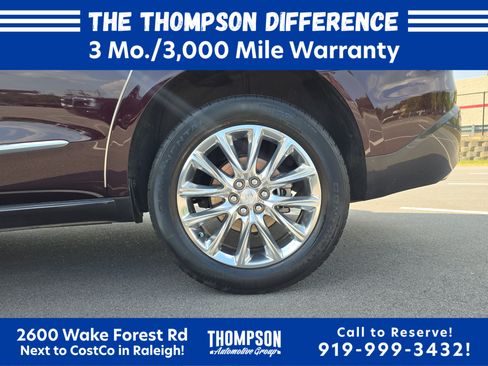Used 2019 Buick Enclave Essence w/ LPO, Luxury Package FWD image 31