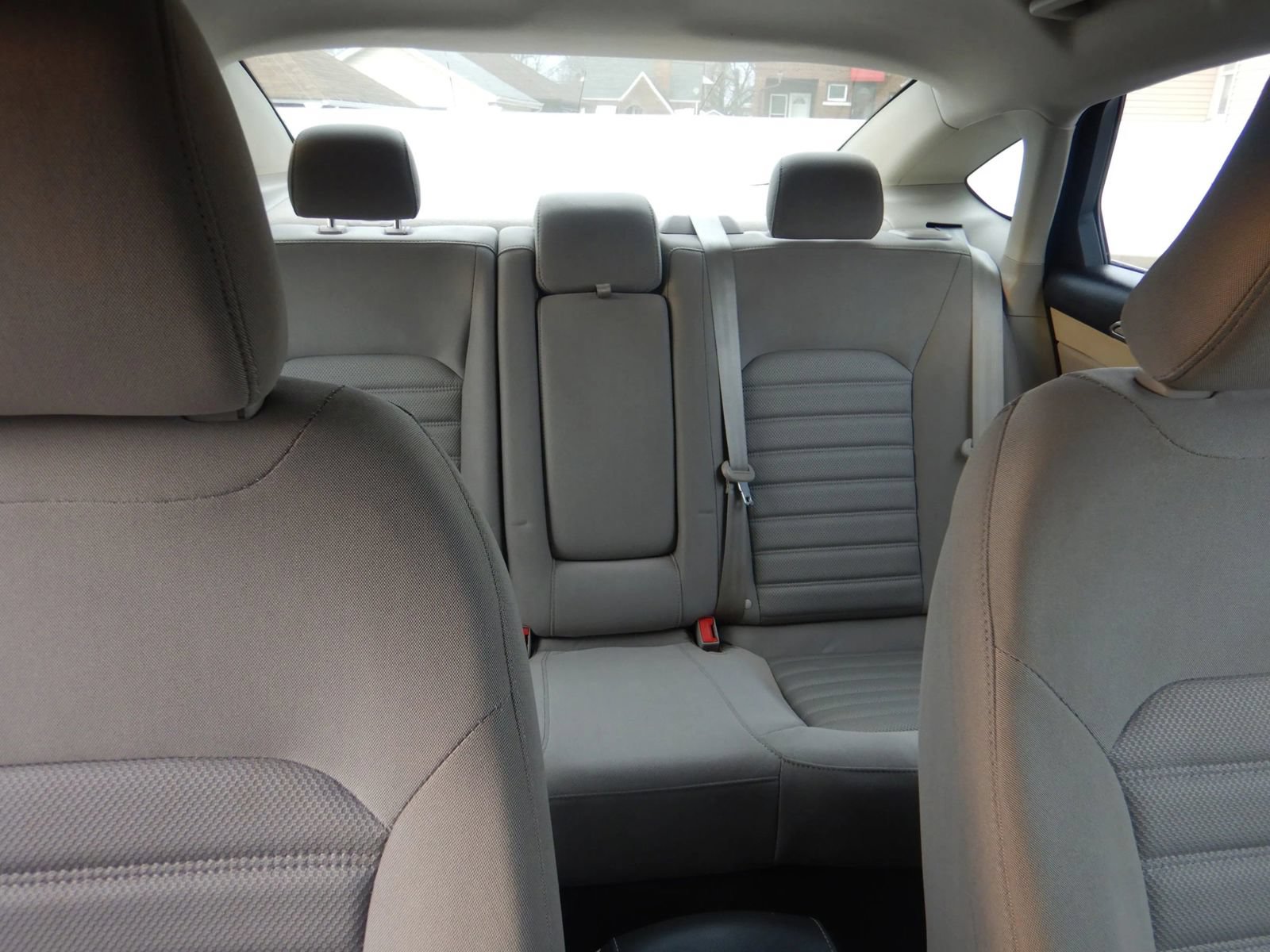 Used 2019 Ford Fusion SE FWD image 19