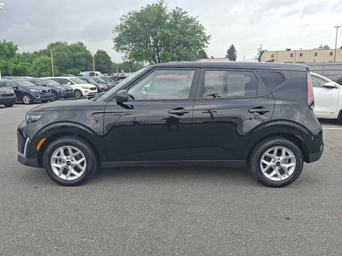 Used 2025 Kia Soul LX w/ LX Technology Package FWD image 7