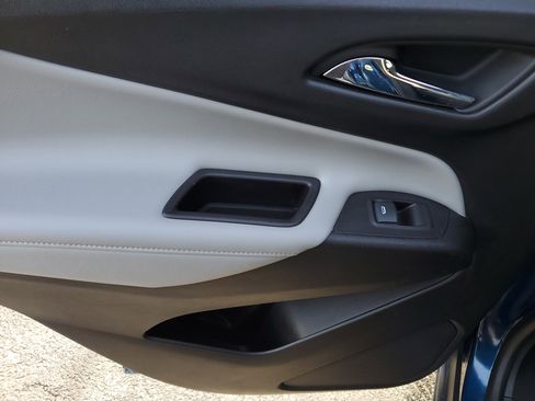 Used 2019 Chevrolet Equinox Premier image 14