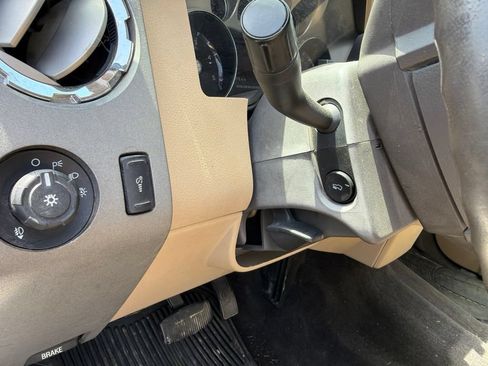 Used 2011 Ford F250 Lariat RWD image 17