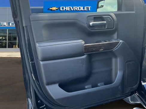 Used 2019 GMC Sierra 1500 SLE w/ SLE Value Package image 21