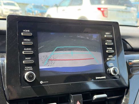 Used 2021 Toyota Camry LE FWD image 23