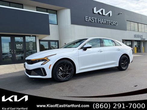New 2026 Kia K5 LXS FWD image 1