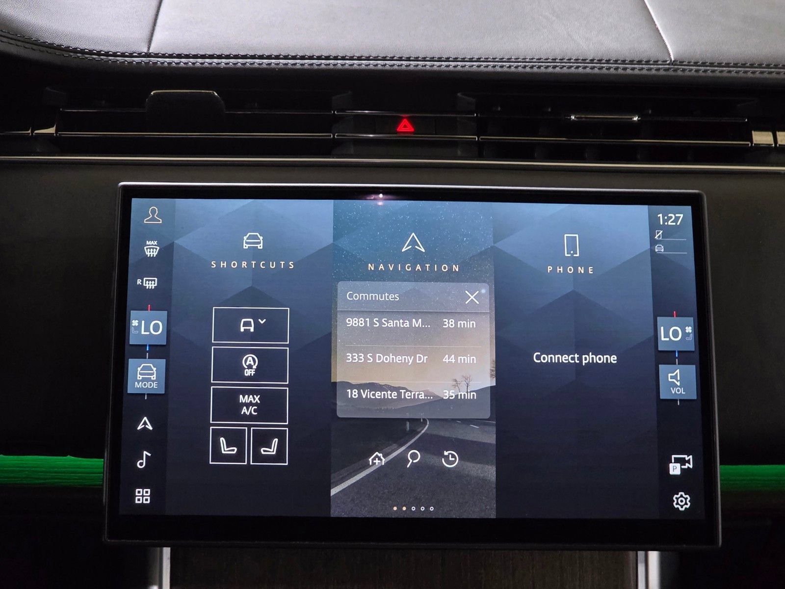 Used 2025 Land Rover Range Rover Long Wheelbase SE AWD/4WD image 27