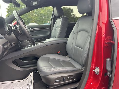 Used 2024 Buick Enclave Premium image 56