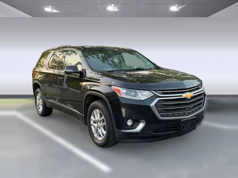 Used 2018 Chevrolet Traverse LT w/ LPO, Floor Liner Package AWD/4WD image 4