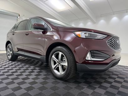 Used 2024 Ford Edge SEL w/ Convenience Package