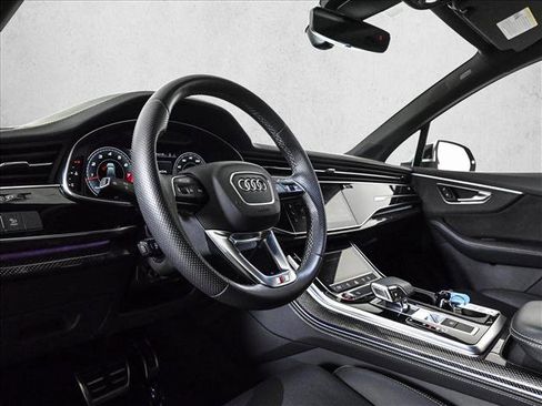 Used 2022 Audi SQ7 Premium Plus w/ SQ7 Executive Package AWD/4WD image 10