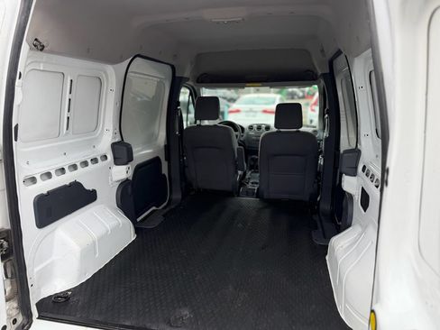 Used 2010 Ford Transit Connect XL FWD image 14