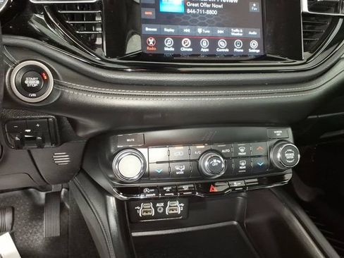Used 2022 Dodge Durango SXT w/ Trailer Tow Group IV AWD/4WD image 22