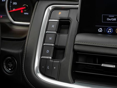Used 2021 Chevrolet Tahoe High Country w/ Premium Package RWD image 22
