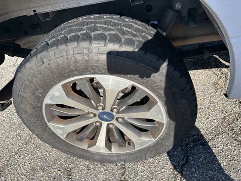 Used 2019 Ford F150 XL w/ Equipment Group 101A Mid image 12