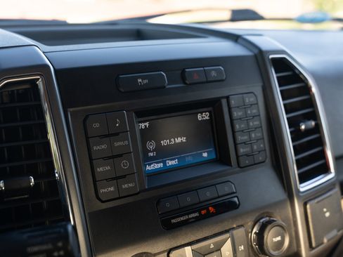 Used 2016 Ford F150 XLT w/ Equipment Group 301A Mid RWD image 21