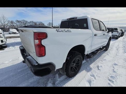 Used 2024 Chevrolet Silverado 1500 LT Trail Boss w/ Convenience Package II image 6