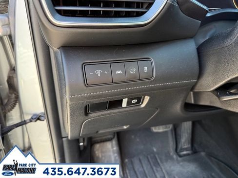 Used 2022 Hyundai Santa Fe Calligraphy AWD/4WD image 16