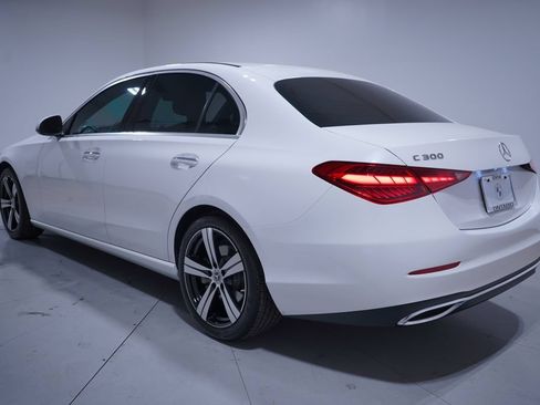 Used 2023 Mercedes-Benz C 300 Sedan image 3