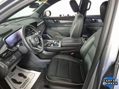 Certified 2025 Buick Enclave Preferred image 9