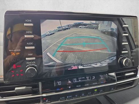 Used 2021 Toyota Sienna XSE image 14